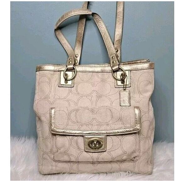 Coach Penelope Signature‎ Linen Shoulder Bag  F19266 Khaki Gold - Picture 1 of 16